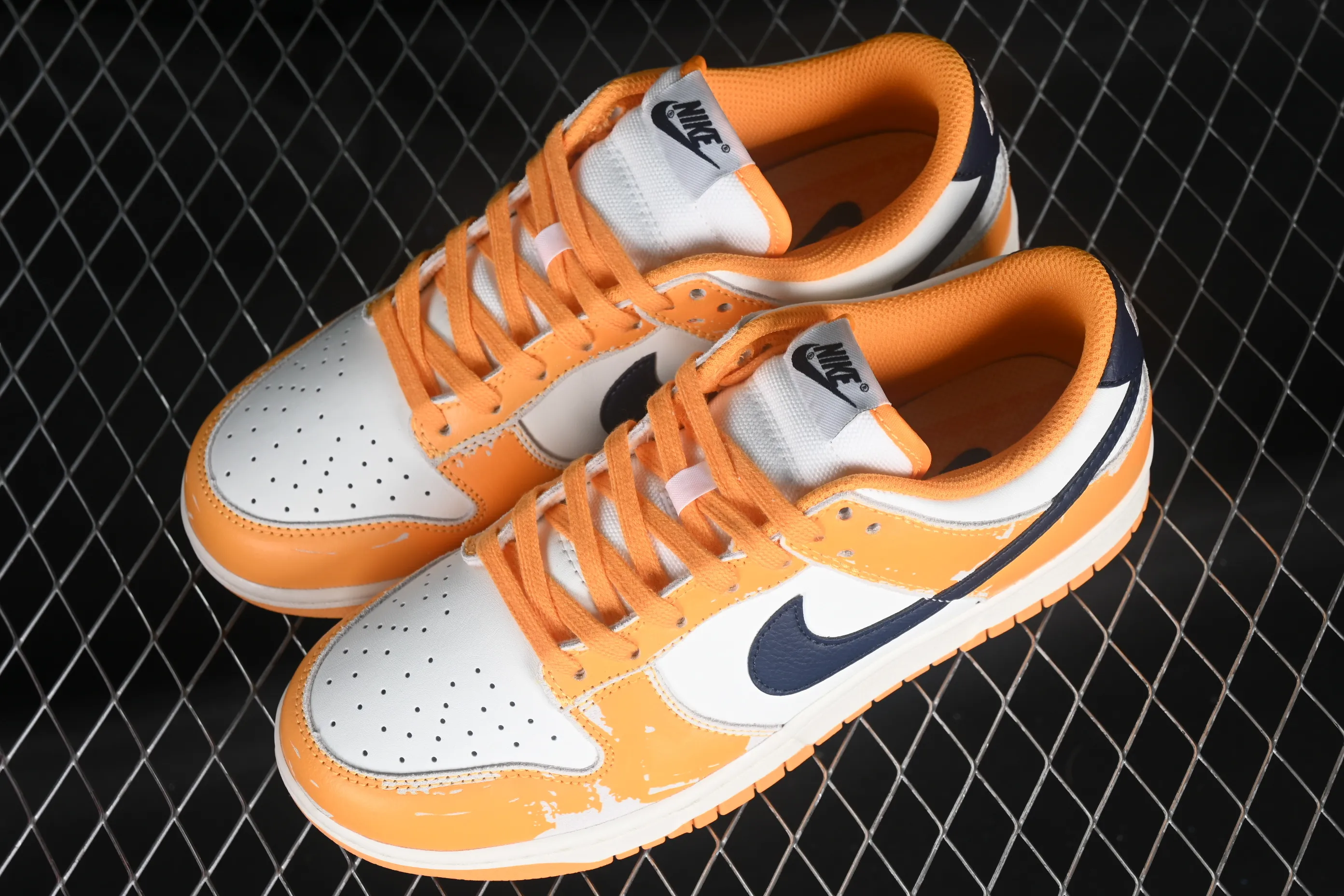 All categories Nk SB Dunk series Nk SB Dunk Low low-top sneakers Nk Dunk Low "Wear and Tear" distressed white orange SB low-top sports and leisure sneakers FN3418-100
